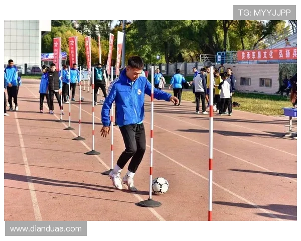 刘敏独家解析足球技巧与心得分享助你提升球技与战术理解