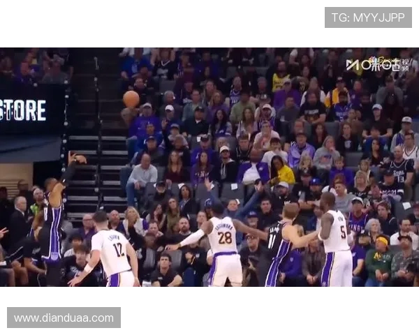 2017年国王与湖人精彩对决全场录像回放及赛后精彩点评