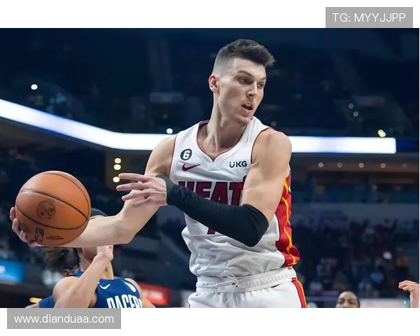 泰勒希罗在NBA赛季中的成长与挑战分析