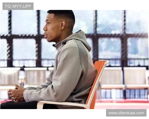 祝铭震的奋斗历程与音乐梦想：从青涩少年到璀璨明星的成长之路