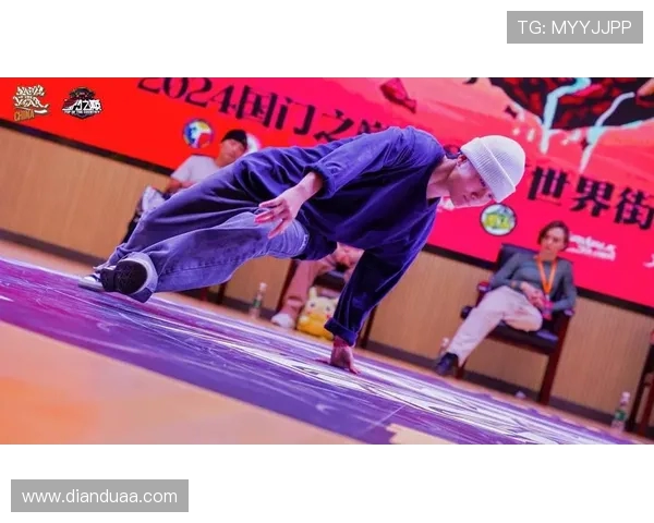 重庆飞盘队在世界街舞大赛中的个人能力展现与精彩点评