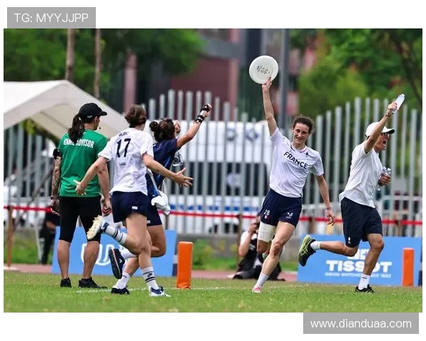 飞盘竞技的心灵之旅:深入了解成都飞盘队的心理素质与团队精神 飞盘竞技的心灵之旅:深入了解成都飞盘队的心理素质与团队精神