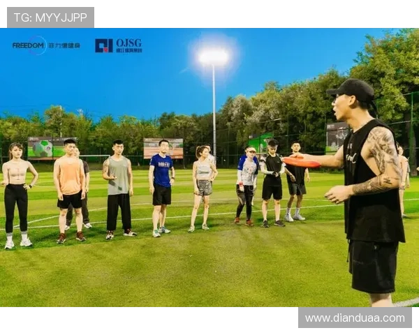 广州飞盘队中路突破新战术解析助力球队崛起与发展