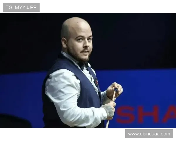 广州篮球队在大师赛中的灵活性表现分析与战术探讨