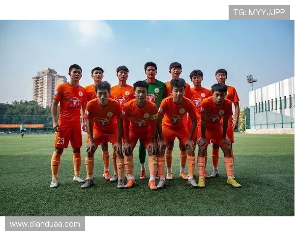 广州足球队与重庆足球队赛后分析意识碰撞的深度剖析